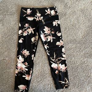 Athleta Magnolia Salutation Leggings